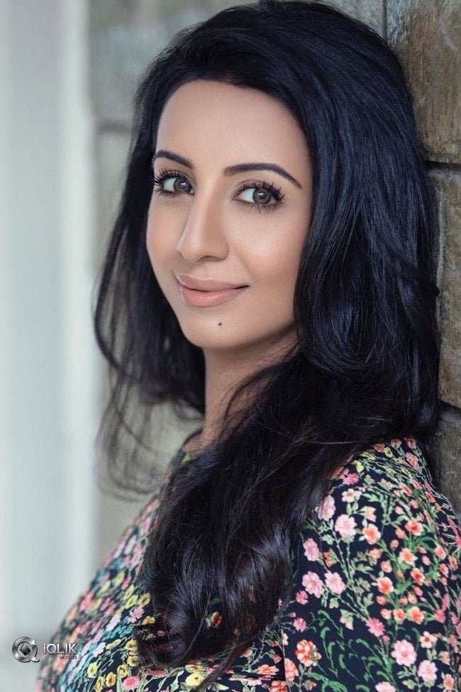 Sanjjanaa